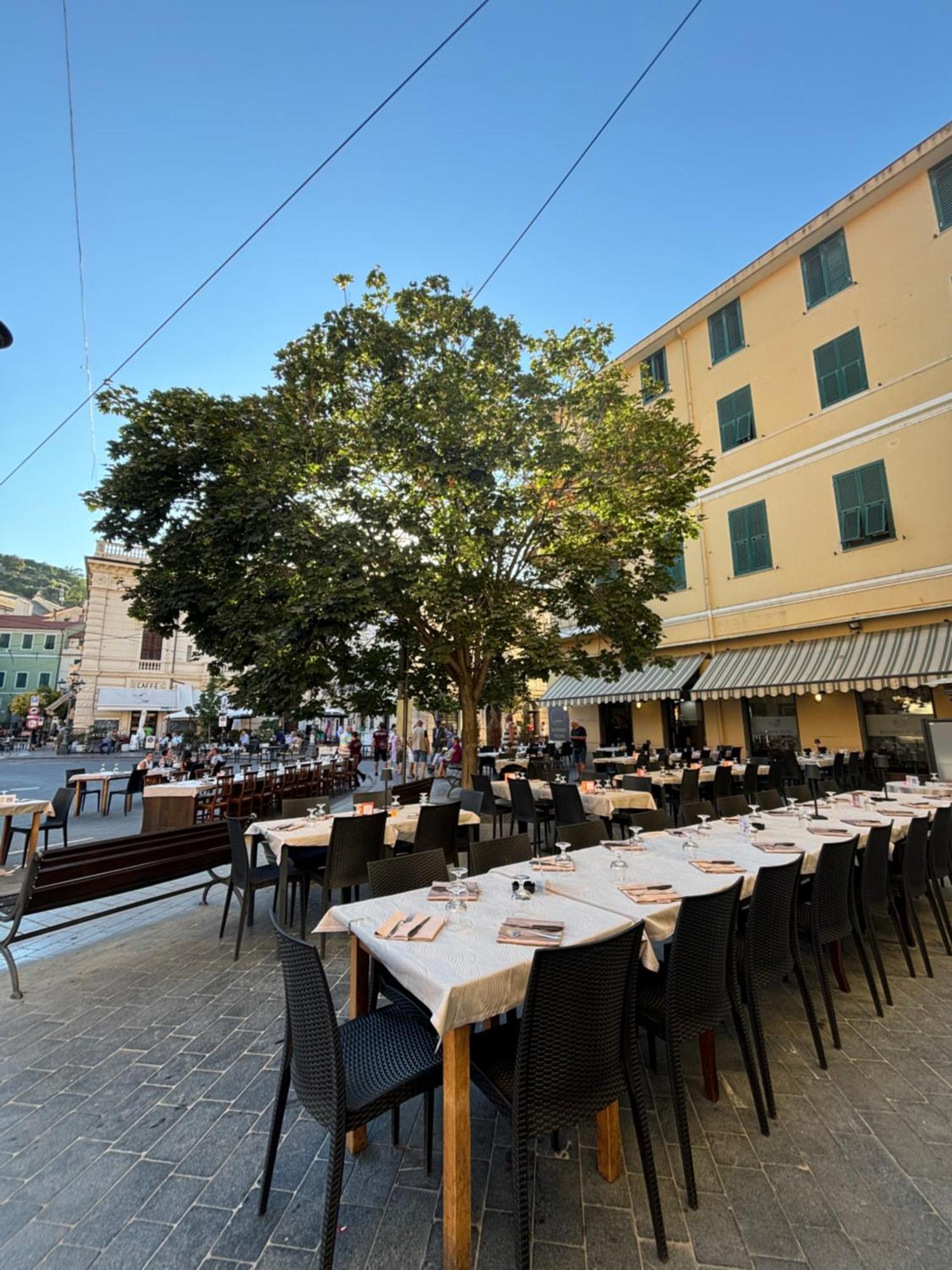 Albergo Florida Taggia Εξωτερικό φωτογραφία